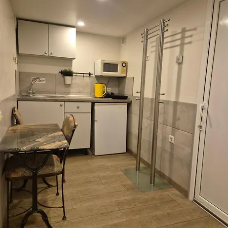 Apartment S3 *