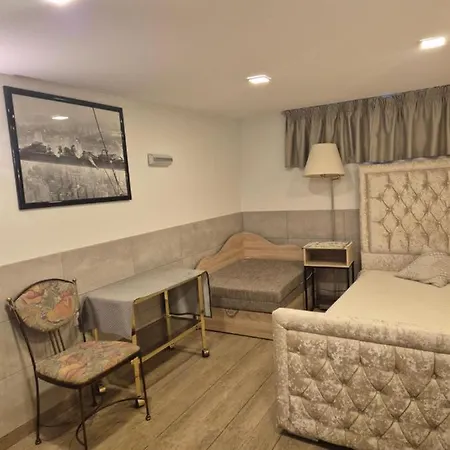 S3 Apartment *